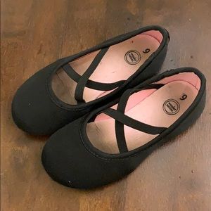 Black dress shoes, cross elastic straps sz9